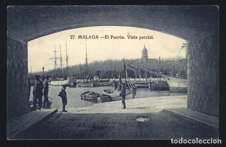 Postales: A-4252- MALAGA. PUERTO. VISTA PARCIAL.