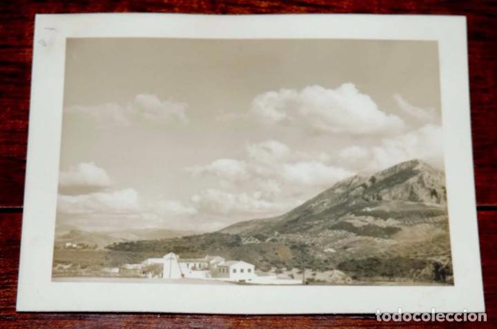 Postales: FOTOGRAFIA DE SIERRA DE VIBORA, JAEN, A&Ntilde;O 1956, MIDE 10 X 7,5 CMS.