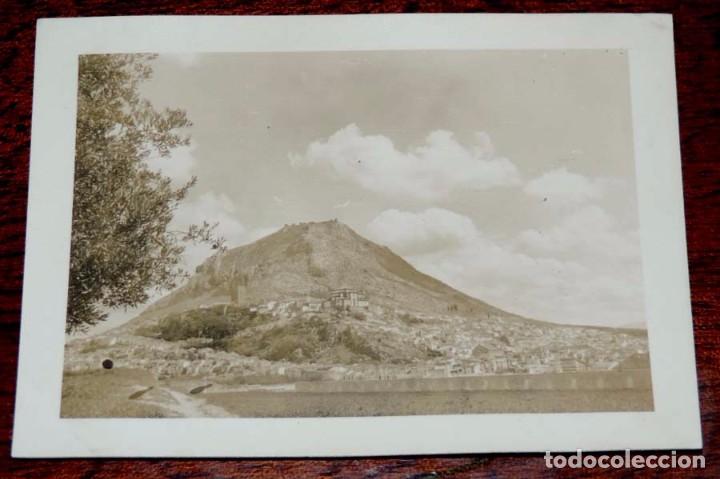Postales: FOTOGRAFIA DE MARTOS, JAEN, A&Ntilde;O 1956, MIDE 10 X 7,5 CMS. POR EL REVERSO TIENE ESCRITO LA DESCRIPCION
