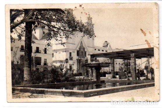 Postales: TARJETA POSTAL, CADIZ,ALAMEDA MARQUEZ DE COMILLAS E IGLESIA DEL CARMEN.