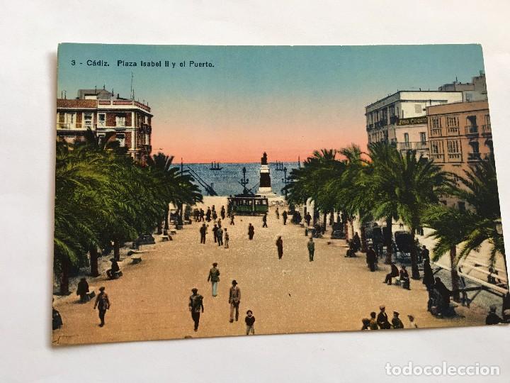 Postales: RM400 TARJETA POSTAL ORIGINAL S/C COLOREADA 3 - CADIZ PLAZA ISABEL II Y EL PUERTO.