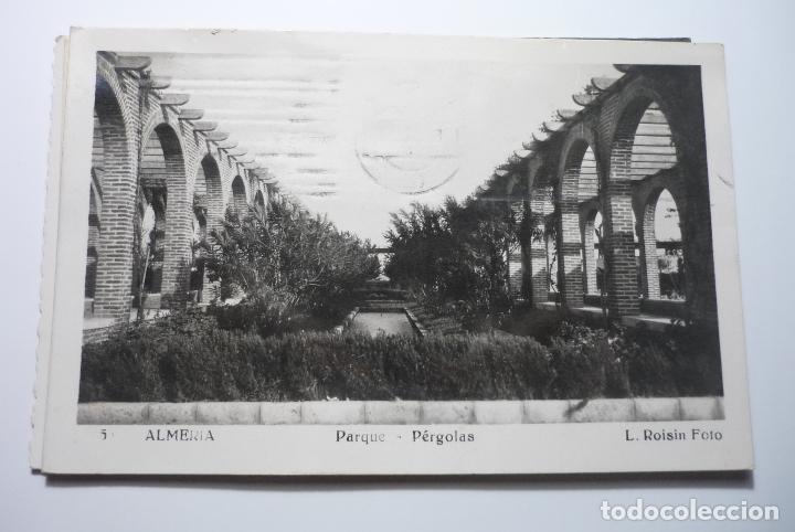 Postales: POSTAL ALMERIA PARQUE PERGOLAS- ROISIN --ESCRITA  CM