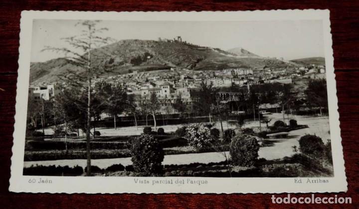 Postales: FOTO POSTAL DE JAEN. VISTA PARCIAL DEL PARQUE. N&ordm; 60 EDICIONES ARRIBAS. SIN CIRCULAR