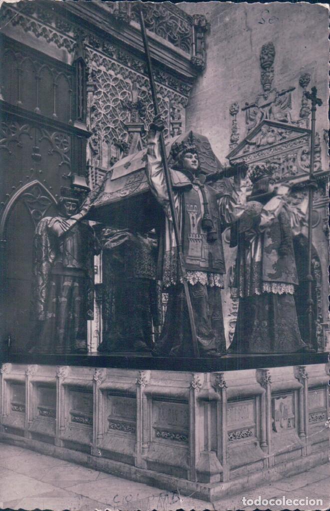 Postkarten: POSTAL SEVILLA 47 - CATEDRAL - MONUMENTO A COLON - H A E - CIRCULADA