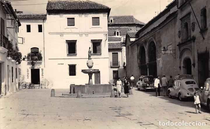 Postales: C&Oacute;RDOBA.- VISTA DE LA PLAZA POTRO Y PASEO ROMERO DE TORRES