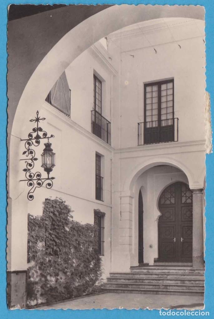 Postales: 97 SEVILLA.- RINC&Oacute;N DE UN PATIO. HELITIPIA ART&Iacute;STICA ESPA&Ntilde;OLA. CIRCULADA EN 1955