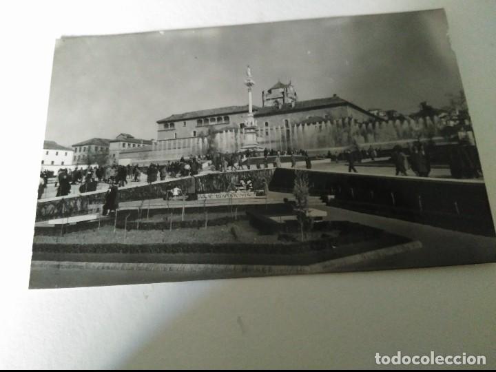 Postales: granada monumental plaza del triunfo - Foto 1