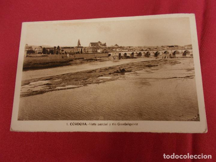 Postales: TARJETA POSTAL. CORDOBA. VISTA PARCIAL Y RIO GUADALQUIVIR. FOTO L. ROISIN