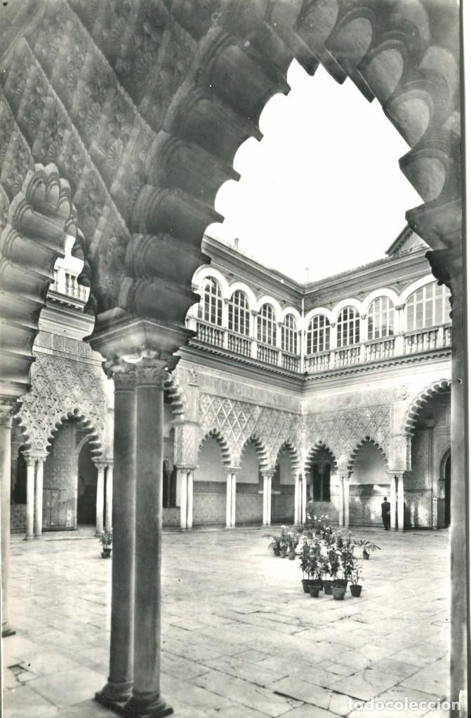 Postales: SEVILLA-REALES ALC&Aacute;ZARES-PATIO DE LAS DONCELLAS --1958