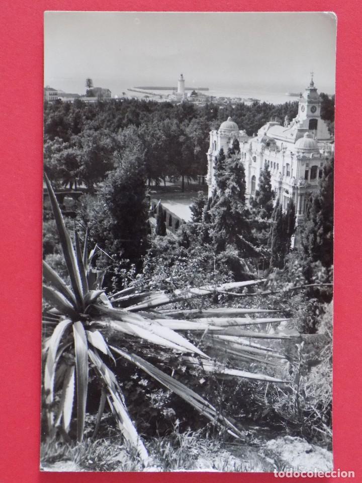 Postales: ANTIGUA POSTAL DE MALAGA - JARDINES DEL AYUNTAMIENTO - ... R-7355