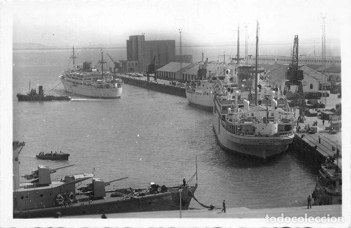 Postales: C&Aacute;DIZ.- VISTA PARCIAL DEL PUERTO