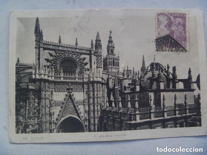 Postcards: POSTAL DE SEVILLA: CATEDRAL. ENVIADA A MARINERO DEL MINADOR JUPITER A ITALIA EN 1940. SELLOS