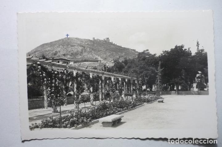 Postales: postal jaen,.el parque .-circulada cm