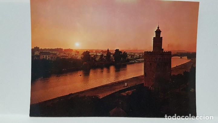 Postales: ANTIGUA POSTAL DE SEVILLA. TORRE DEL ORO Y R&Iacute;O. ATARDECER