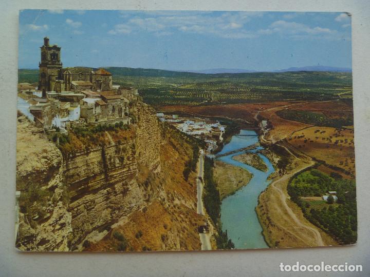 Postales: POSTAL DE ARCOS DE LA FRONTERA ( CADIZ ) : CORTE DE LA PE&Ntilde;A Y RIO GUADALETE , A&Ntilde;OS 60