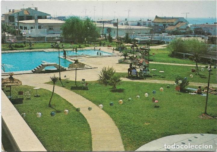 Postales: PUNTA UMBRIA N&ordm; 3 HOTEL PATO AMARILLO , JARDIN -PISCINA .- POSTALES SAN-PI 1979