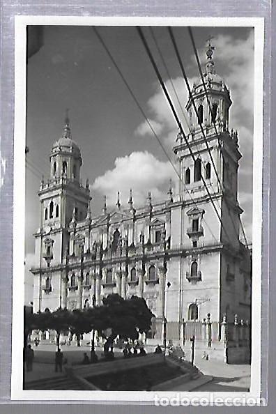 Postales: TARJETA POSTAL. JAEN - FACHADA DE LA CATEDRAL. 121. EDICION ARRIBAS