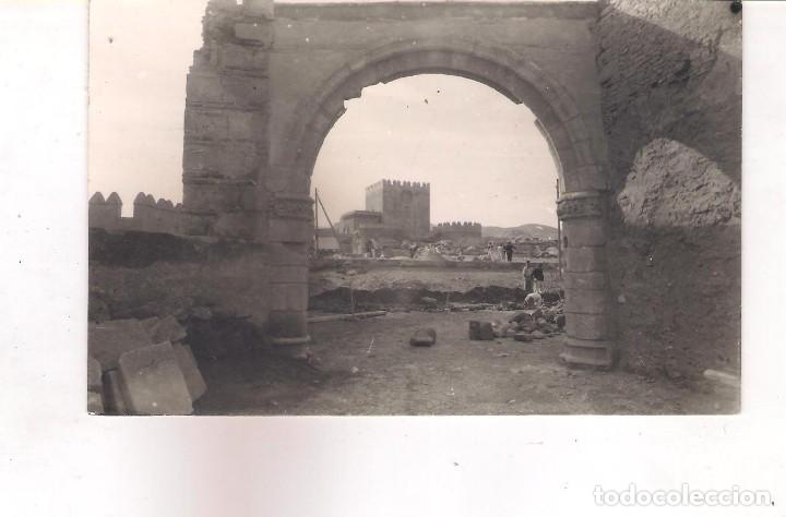 Postales: POSTAL DE ALMERIA - UN ARCO DE LA ALCAZABA .
