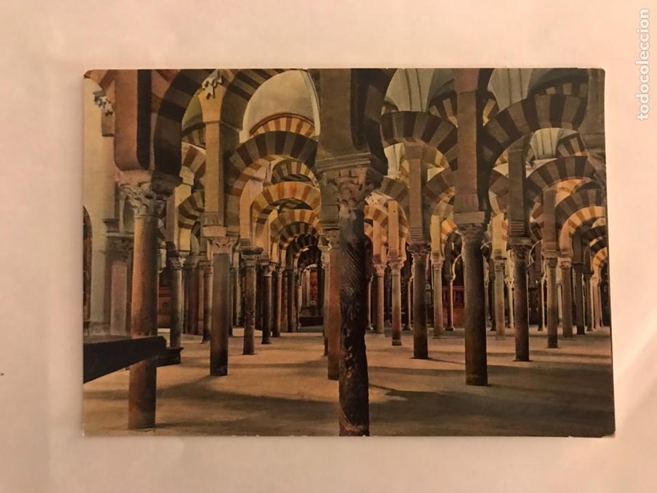 Postales: CORDOBA. Postal No. 9 La. Mezquita. Laberinto de Columnas (h.1960?)