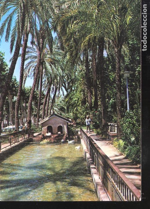 Postales: Vista del parque. M&aacute;laga. - Foto 1