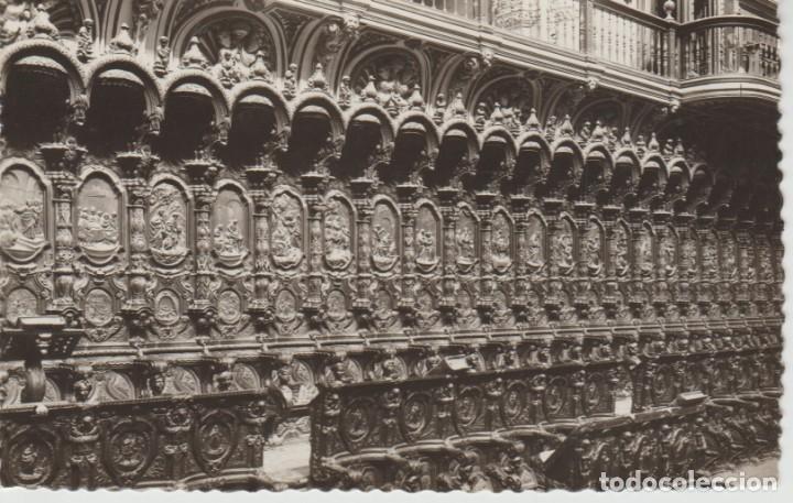 Postales: (61) CORDOBA. MEZQUITA. DETALLE DE LA SILLERIA DEL CORO