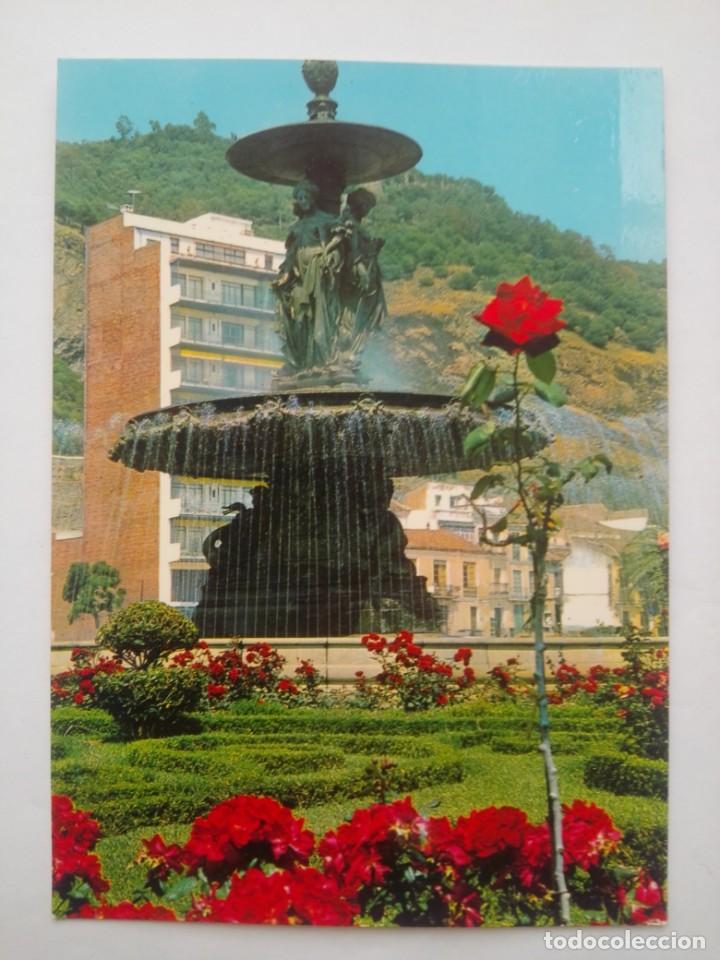 Postales: TARJETA POSTAL N&ordm; 349. M&Aacute;LAGA. FUENTE DEL PARQUE AL FONDO DE GIBRALFARO. A&Ntilde;OS 60. COSTA DEL SOL