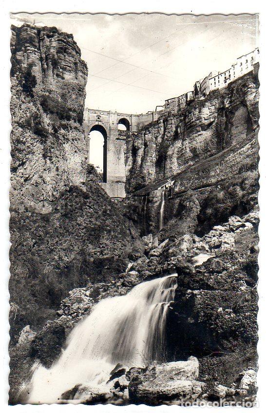 Postales: TARJETA POSTAL DE RONDA N&ordm; 15. PUENTE NUEVO DEL TAJO Y CASCADA.