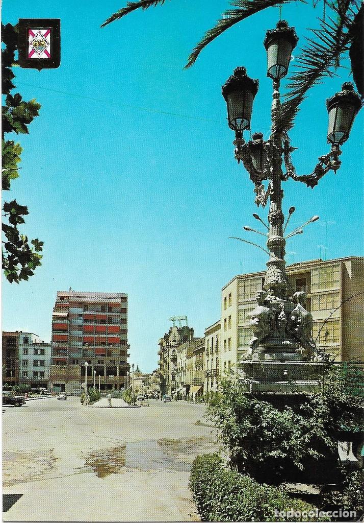 Postales: LINARES N&ordm; 32 GLORIETA MARQUESES DE LINARES .- ESCUDO DE ORO / SUBIRATS S/C