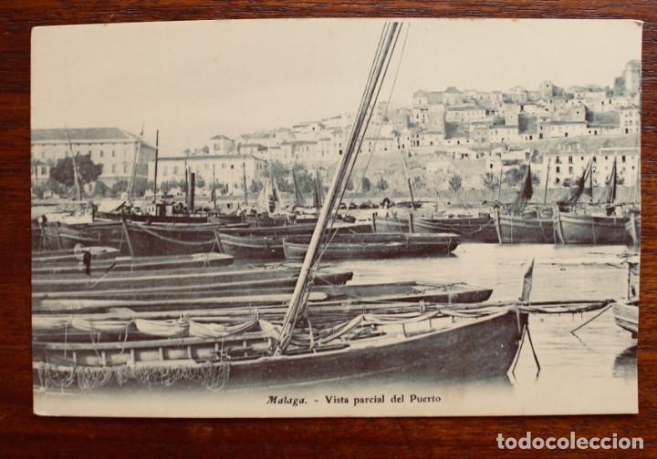 Postales: POSTAL- MALAGA -VISTA PARCIAL DEL PUERTO- A&Ntilde;OS 20