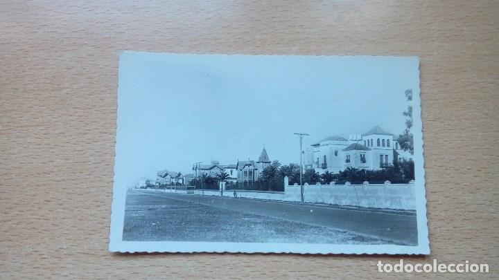 Postales: POSTAL SANLUCAR DE BARRAMEDA AVENIDA DE BAJO DE GUIA EDICIONES ARRIBAS A&Ntilde;OS 60 CIRCULADA