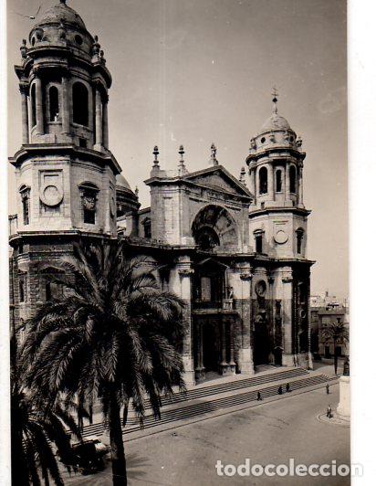 Cartoline: TARJETA POSTAL FOTOGRAFICA DE CADIZ. CATEDRAL.