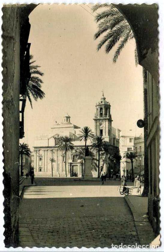 Postales: TARJETA POSTAL FOTOGRAFICA - CADIZ / ARCO DE LA ROSA