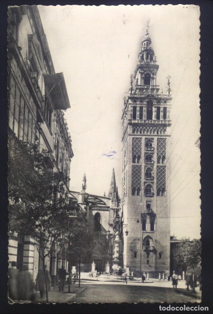 Postales: A-6737- SEVILLA. LA GIRALDA. - Foto 1