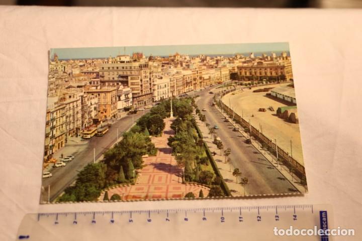 Postales: POSTAL CADIZ N&ordm; 2001 AVENIDA DE RAM&Oacute;N DE CARRANZA Y PUERTO EDICIONES ARRIBAS SIN CIRCULAR