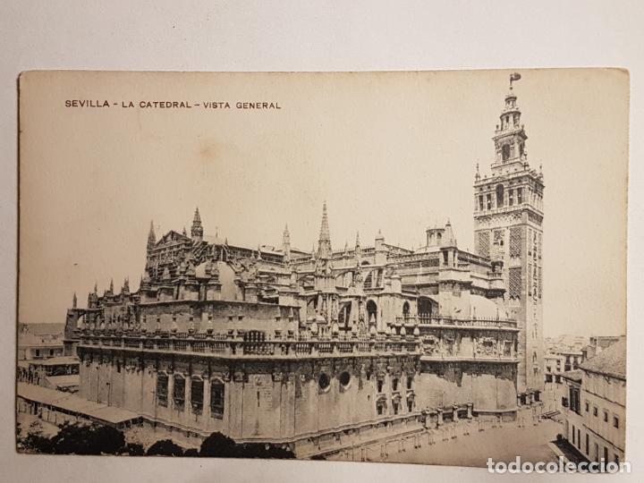 Postales: SEVILLA, LA CATEDRAL VISTA GENERAL - Foto 1