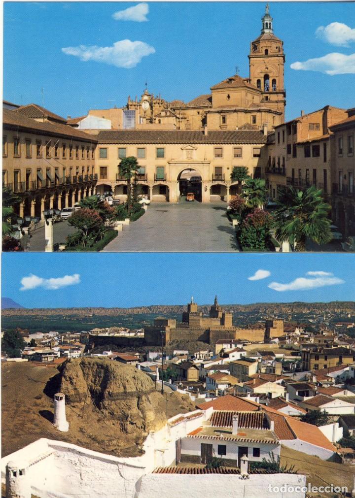 Postales: GRANADA.- GUADIX.- VISTA PARCIAL Y PLAZA DE LAS PALOMAS.- SIN USAR.-