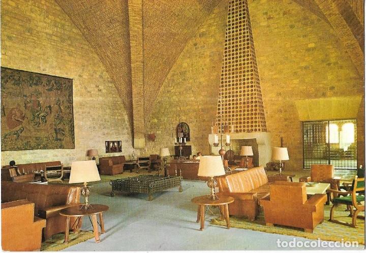 Postales: == A694 - POSTAL - JAEN - PARADOR SANTA CATALINA - SAL&Oacute;N VESTIBULO - N&ordm; 2.025