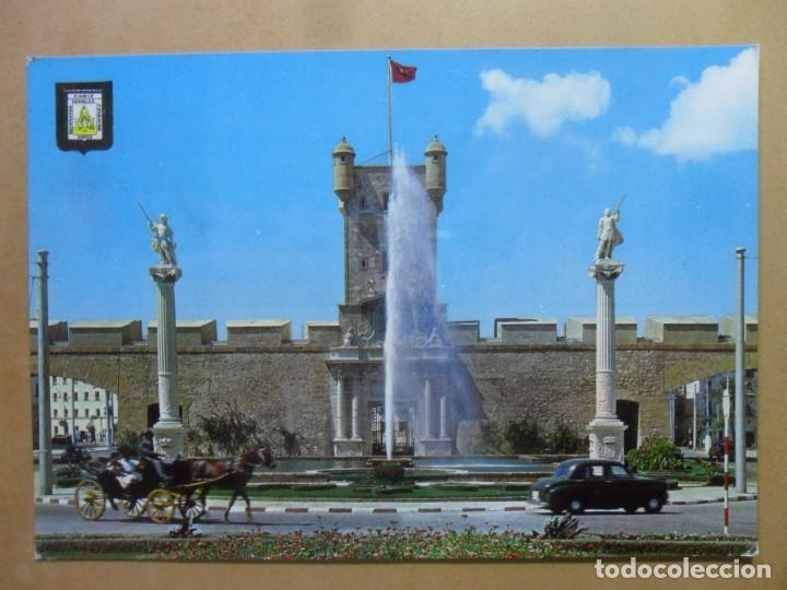 Postales: POSTAL - 1140 - CADIZ - PUERTA DE TIERRA - ED. FISA - ESCUDO DE ORO