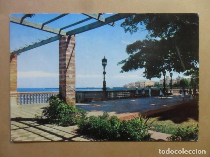 Postales: POSTAL - D-217 - CADIZ - ALAMEDA DEL MARQUES DE COMILLAS - FOTOCOLOR VALMAN - 1961