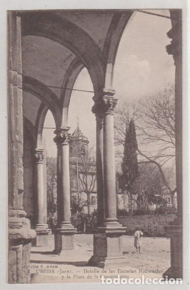 Postales: 4 Ubeda. Jaen. Detalle de las Escuelas Nacionales y la Plaza de la Constituci&oacute;n. Edici&oacute;n S. Adam.
