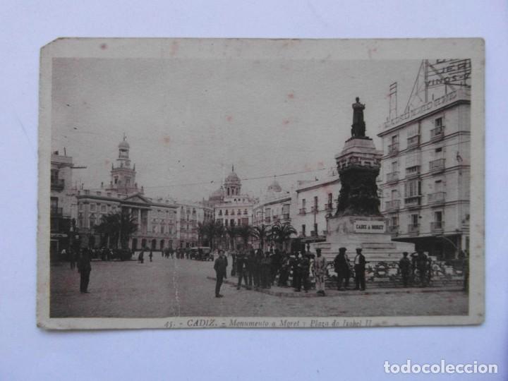 Postales: 45 CADIZ. MONUMENTO A MORET Y PLAZA DE ISABEL II. 1930. CIRCULADA. L. ROISIN. CCTT
