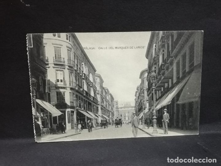 Postales: TARJETA POSTAL DE MALAGA. ESTATUA DEL MARQUES DE LARIOS. LIBRERIA Y PAPELERIA RIVAS.
