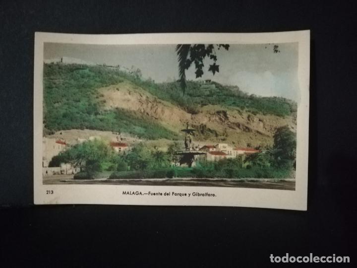 Postales: TARJETA POSTAL DE MALAGA. FUENTE DEL PARQUE Y GIBRALFARO. EDICIONES ARRIBAS.