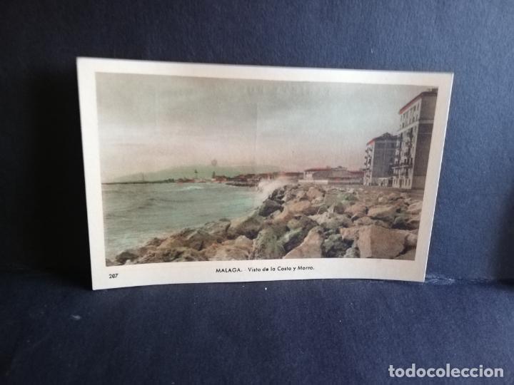Postales: TARJETA POSTAL DE MALAGA. VISTA DE LA COSTA Y MORRO. EDICIONES ARRIBAS.