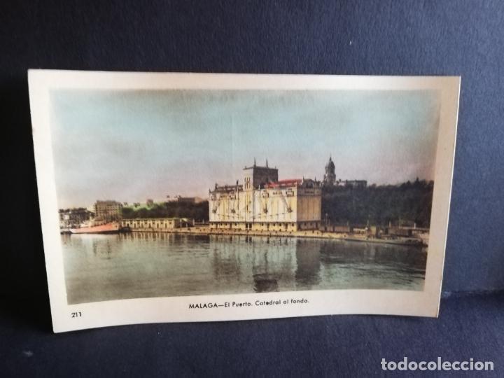 Postales: TARJETA POSTAL DE MALAGA. EL PUERTO. CATEDRAL AL FONDO. EDICIONES ARRIBAS.