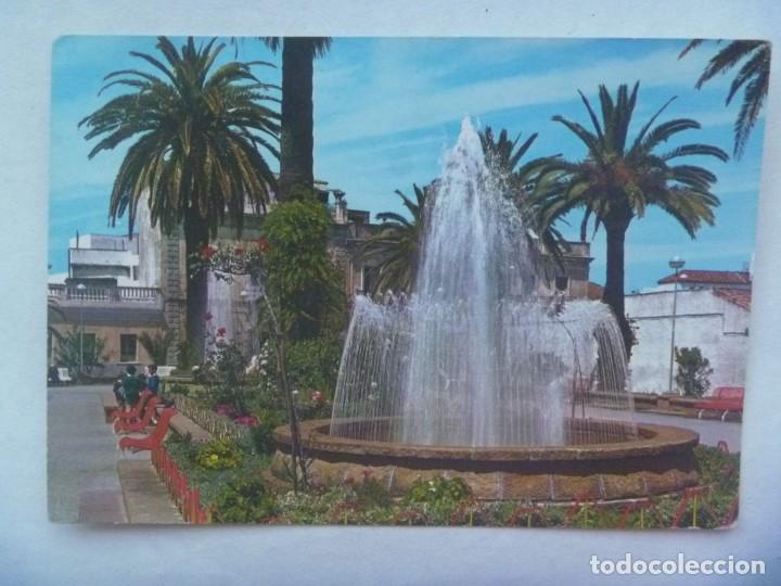 Postales: POSTAL DE LA LINEA DE LA CONCEPCION ( CADIZ ): PLAZA DE FARI&Ntilde;AS, FUENTE . A&Ntilde;OS 60