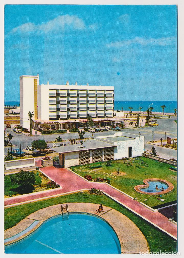 Postales: Edificio Roquemar, Roquetas de Mar, Almeria. Ed Arribas 1974. Circulada con sello