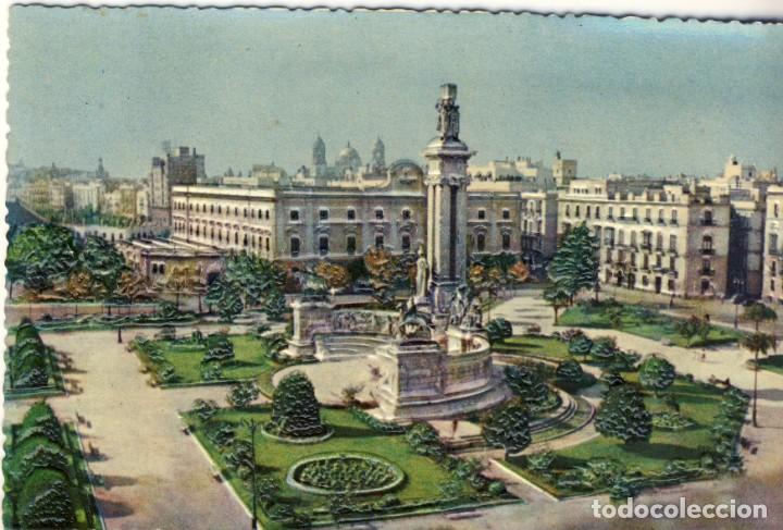 Postales: C&Aacute;DIZ.- PLAZA DE ESPA&Ntilde;A.- EN RELIEVE.- SON USAR.-
