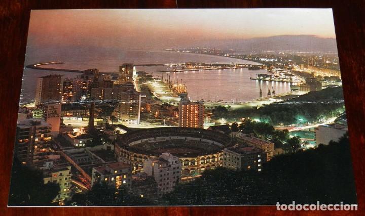 Postales: TARJETA DE LA COMPA&Ntilde;IA TRANSMEDITERRANEA, DICIEMBRE DE 1974, FOTO DEL PUERTO DE MALAGA, MIDE 22 X 16