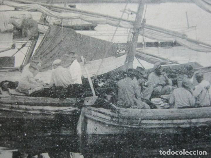 Postales: MALAGA-ESCENA DE PESCA-RAFAEL TOVAL EDITOR-VER FOTOS-(71.705)